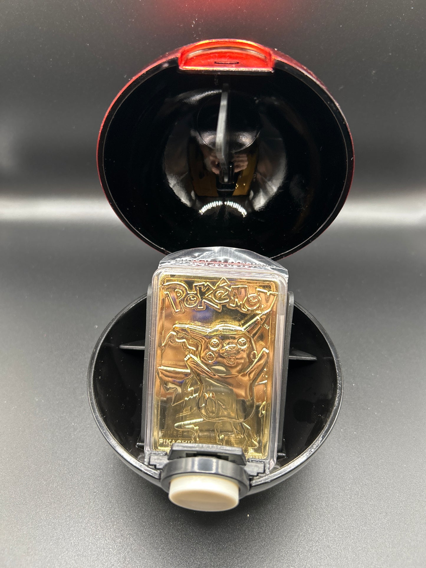 Pokémon TCG: 1999 Gold Plated Pikachu - Burger King Vintage