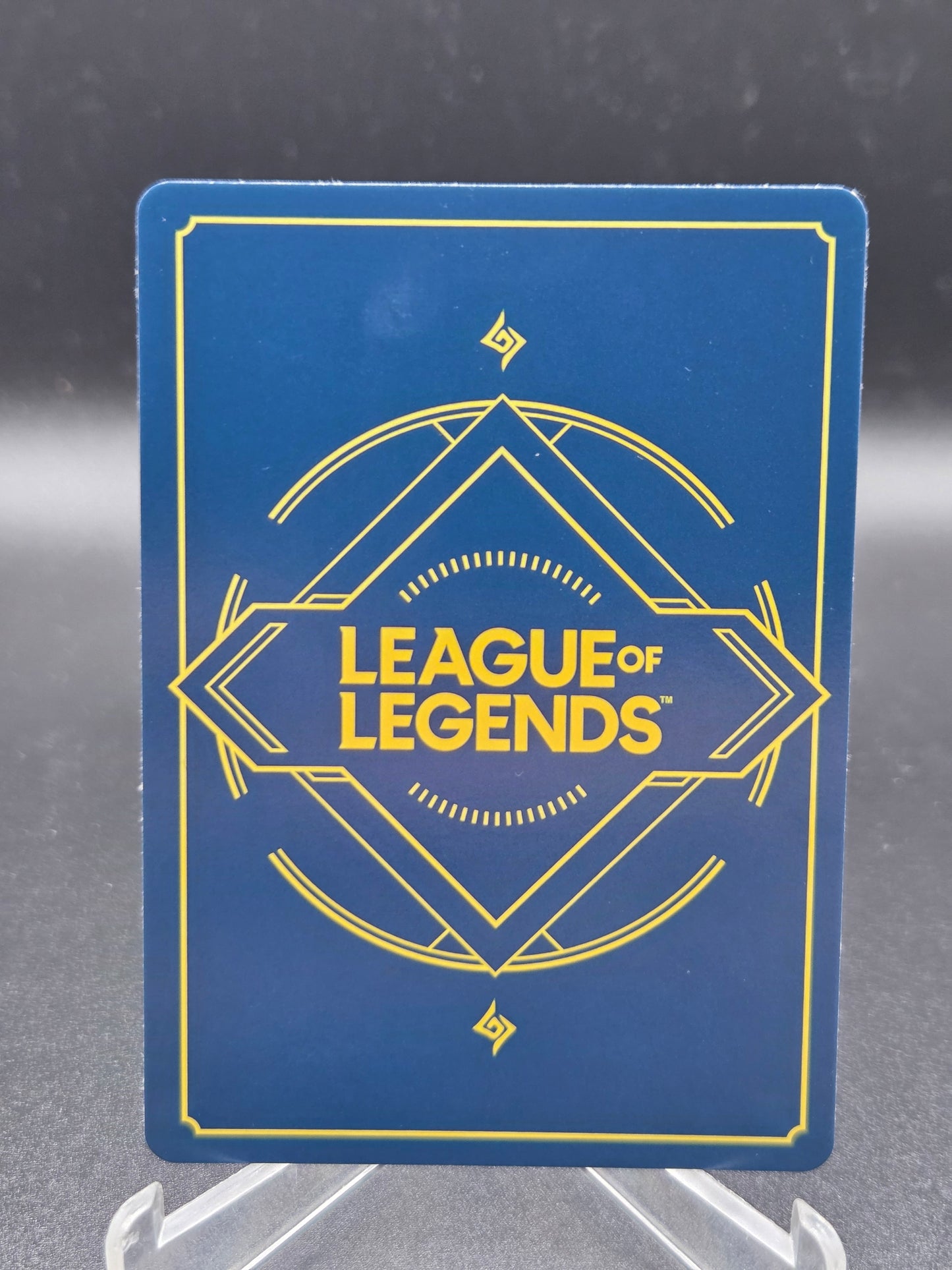 Riftbound TCG: Whiteflame Protector - 082/298 - OGN: Origins