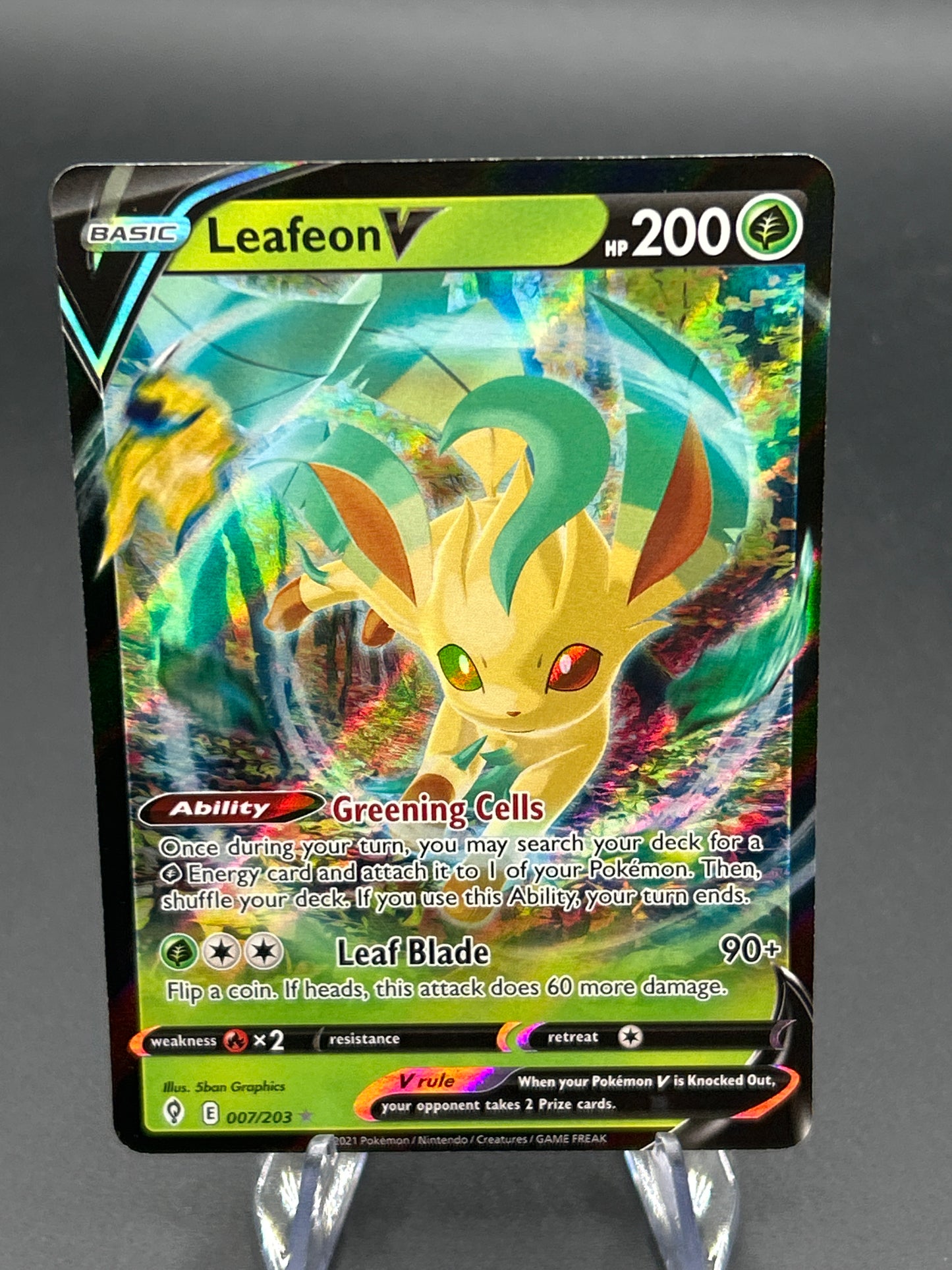 Pokémon TCG: 2021 Leafeon V 007/203 - Evolving Skies