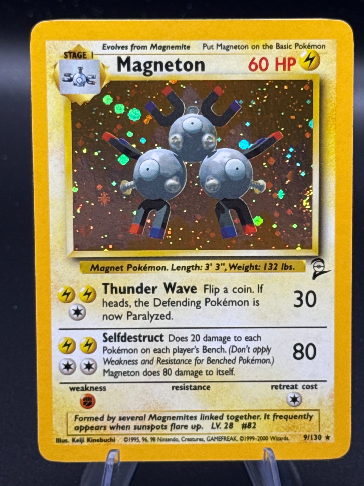 Pokémon TCG: 2000 Magneton 9/130 Base Set 2 Holo