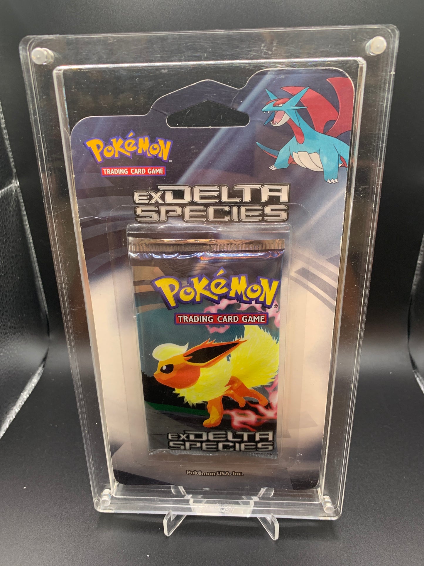 Pokémon TCG: 2006 ex Delta Species - Blister Pack Sealed - Flareon