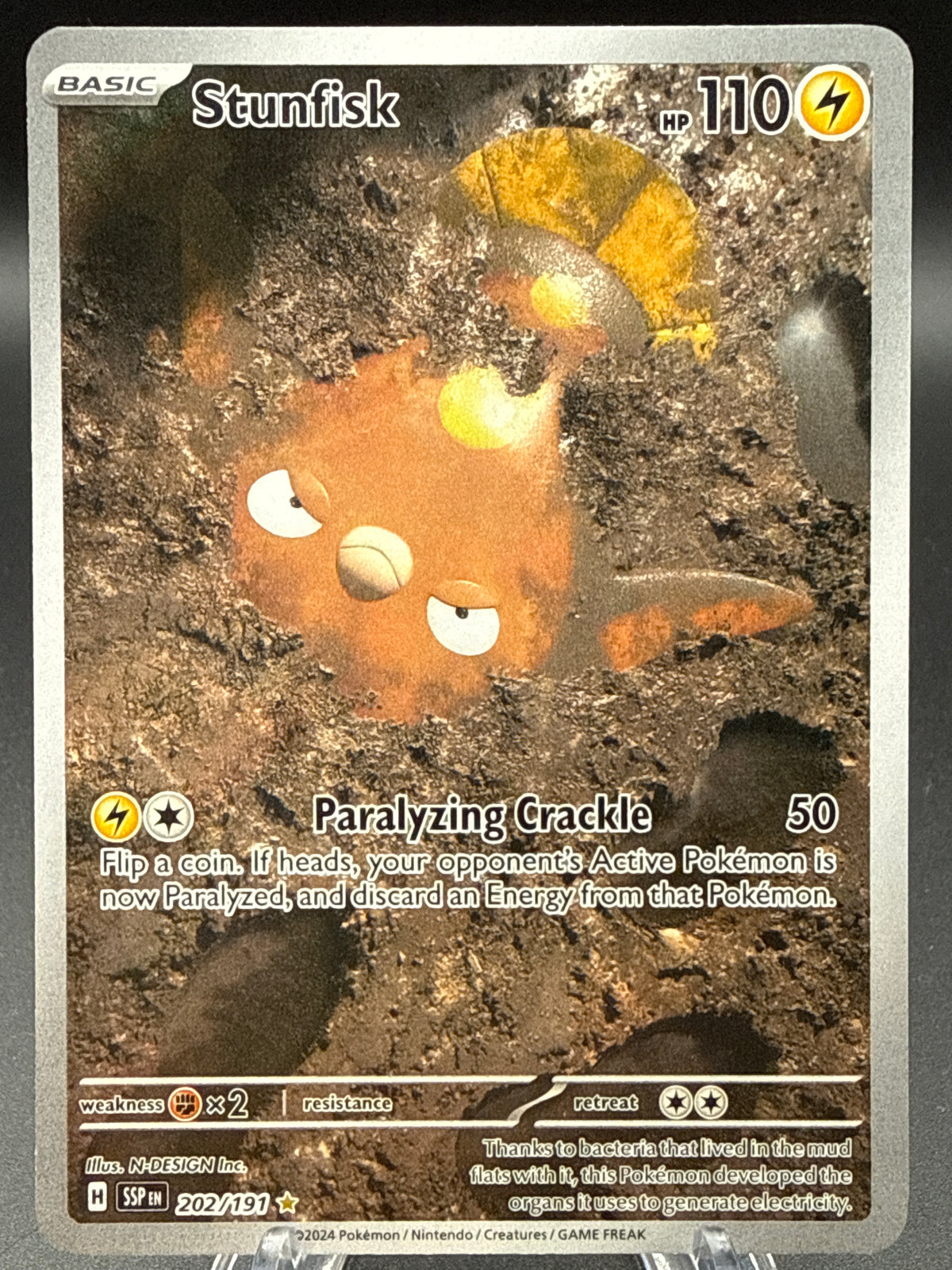 Pokémon TCG: 2024 Stunfisk - 202/191 - SV08: Surging Sparks