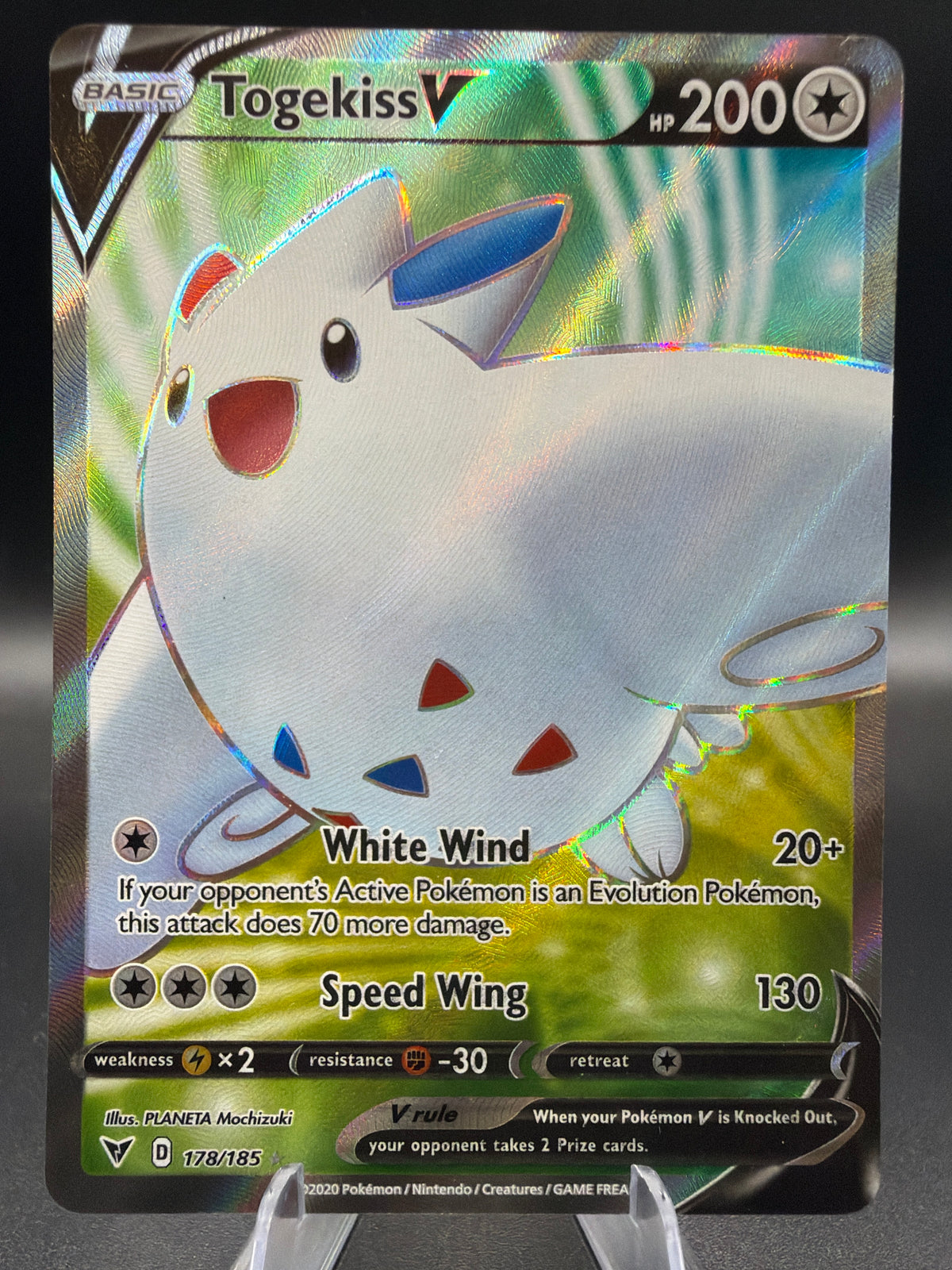 Pokémon TCG: 2020 Togekiss V (Full Art) - SWSH04: Vivid Voltage (SWSH04)