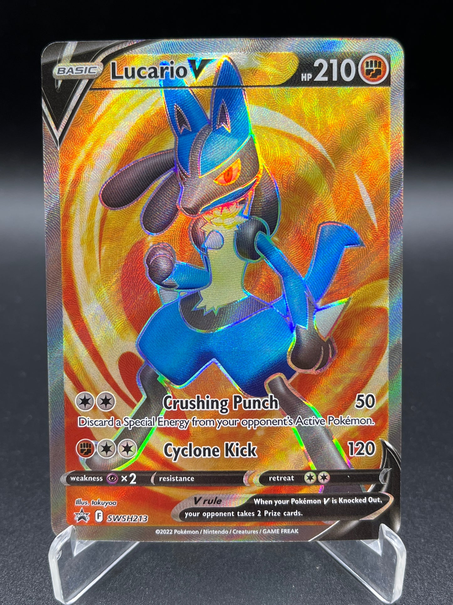 Pokémon TCG: 2022 Lucario V - SWSH213 - SWSH: Sword & Shield Promo