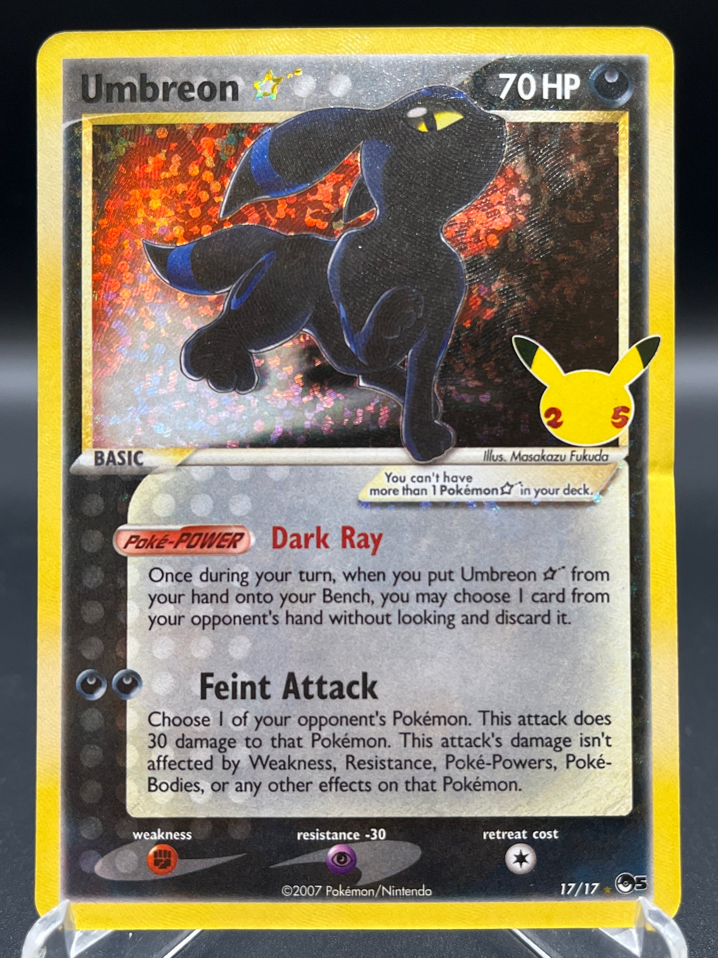 Pokémon TCG: 2021 Umbreon 17/17 Celebrations Classic Collection