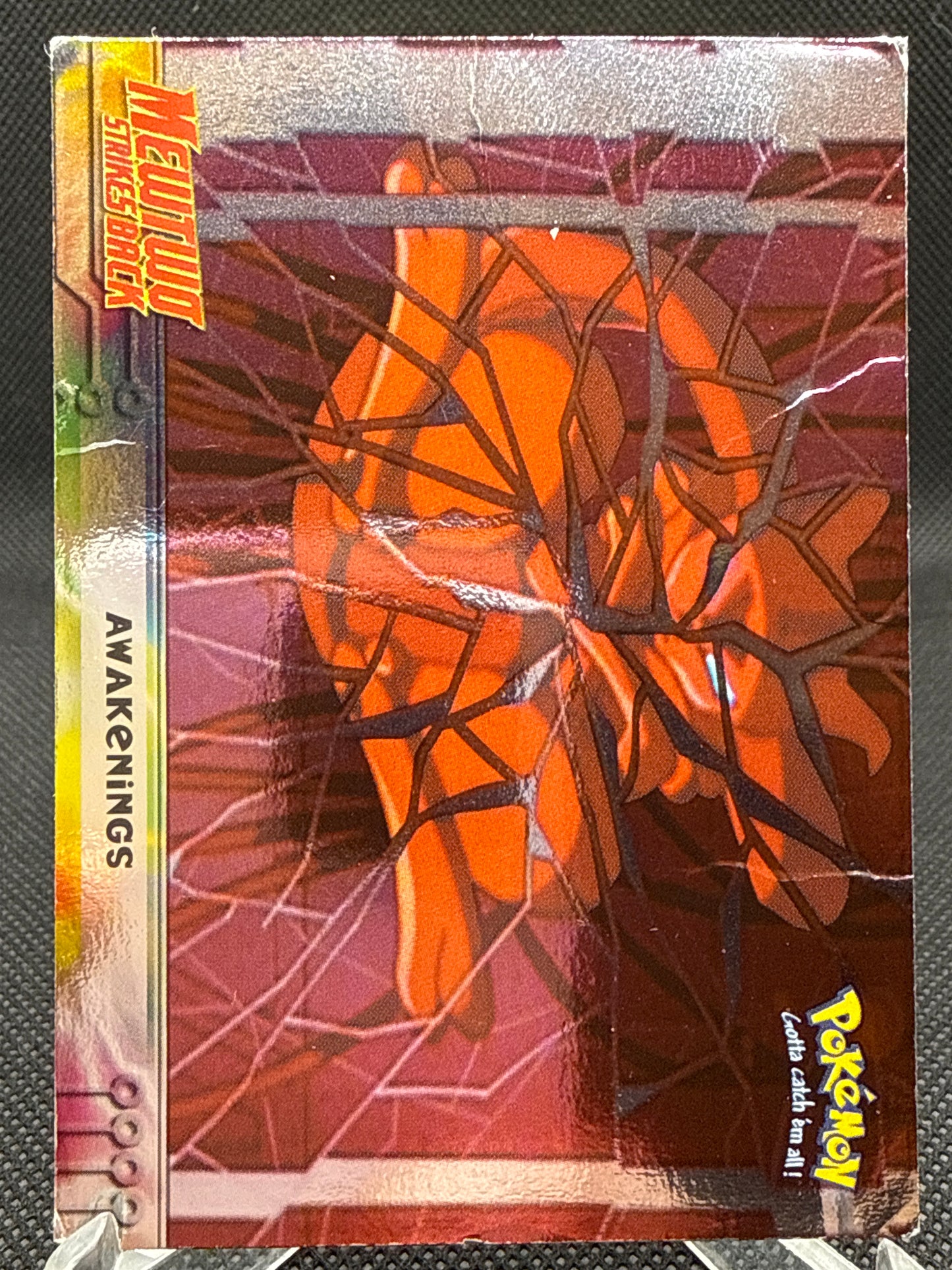 Pokémon TCG : 1999 Awakenings - #2 - Mewtwo Strikes Back Topps Chrome (Damaged)