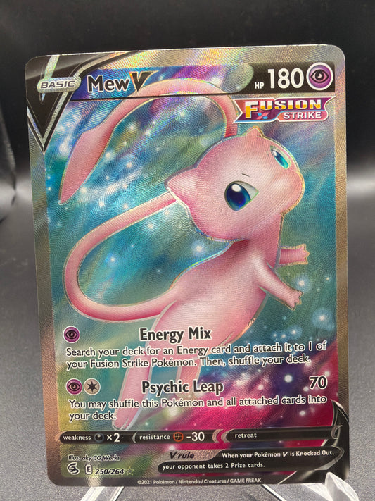 Pokémon TCG: 2021 Mew V 250/264 SW&SH Fusion Strike Full Art