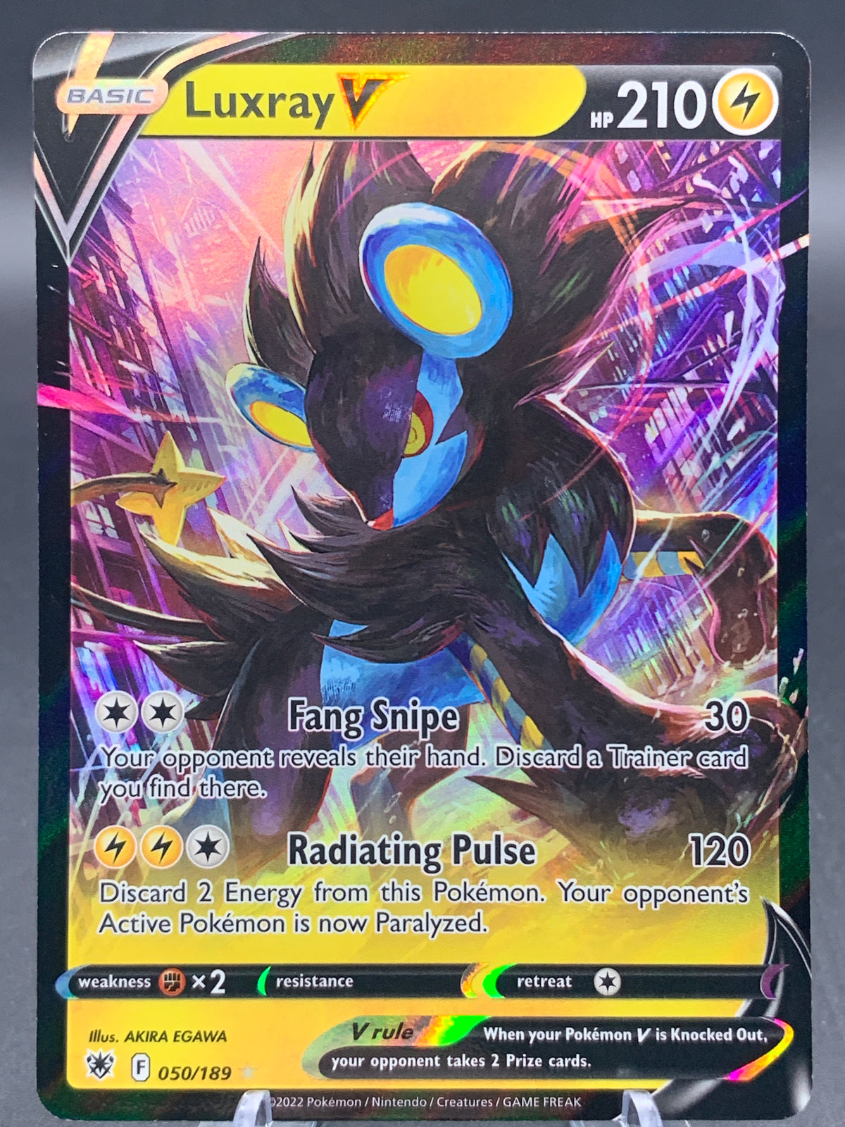 Pokémon TCG: 2022 Luxray V - 050/189 -SWSH10: Astral Radiance