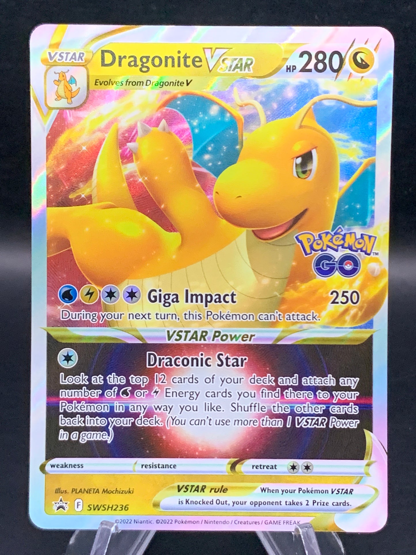 Pokémon TCG: 2022 Dragonite Vstar - SWSH236 Promo
