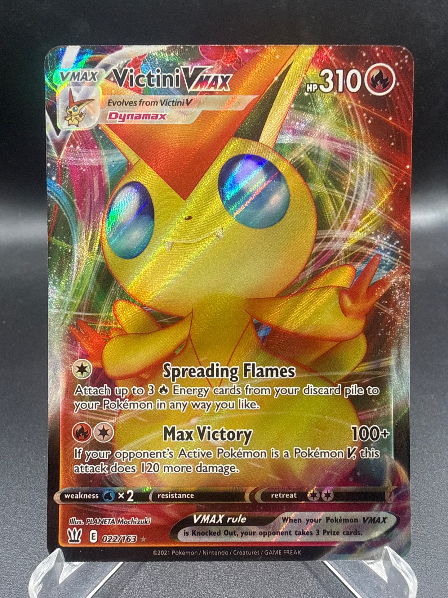 Pokémon TCG: 2021 Victini VMAX - 022/163 - SWSH05: Battle Styles