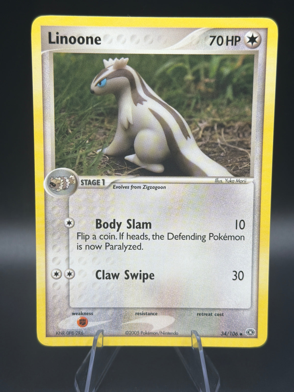 Pokémon TCG: 2005 Linoone 34/106 Emerald