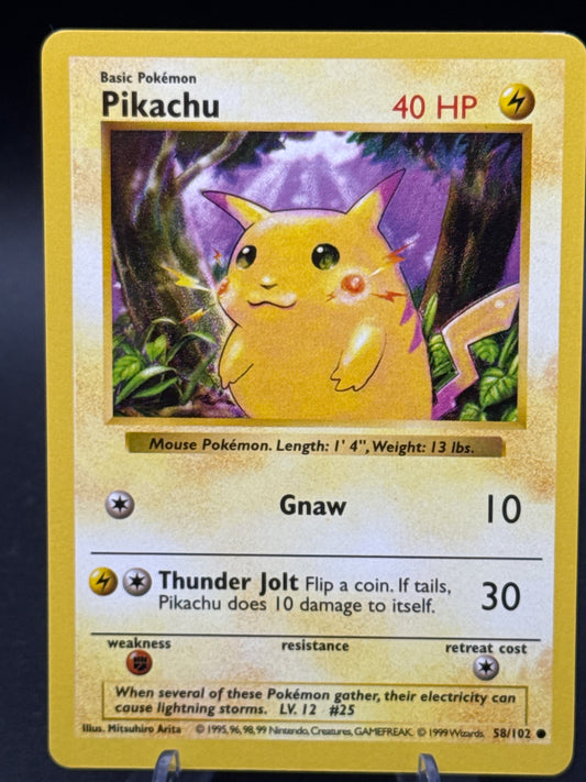Pokémon TCG: Pikachu (Red Cheeks) 58/102 Base Set (Shadowless)