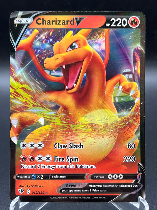Pokémon TCG: 2022 Charizard V 019/189 S&S: Darkness Ablaze