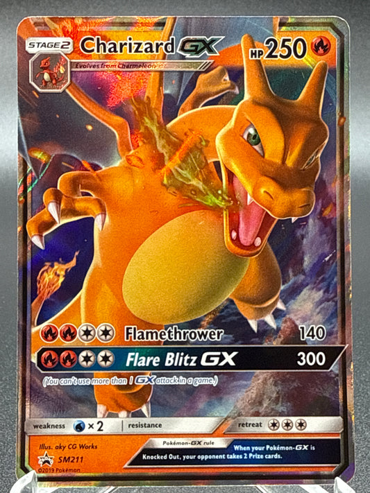 Pokémon TCG: 2019 Charizard GX SM211 SM: Sun & Moon Promos