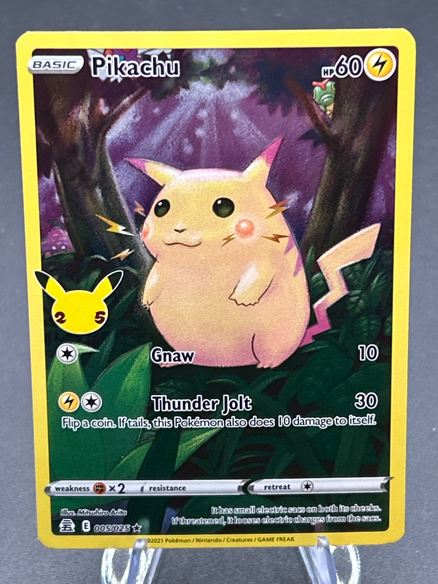 Pokémon TCG: 2021 Pikachu - 005/025 - Celebrations