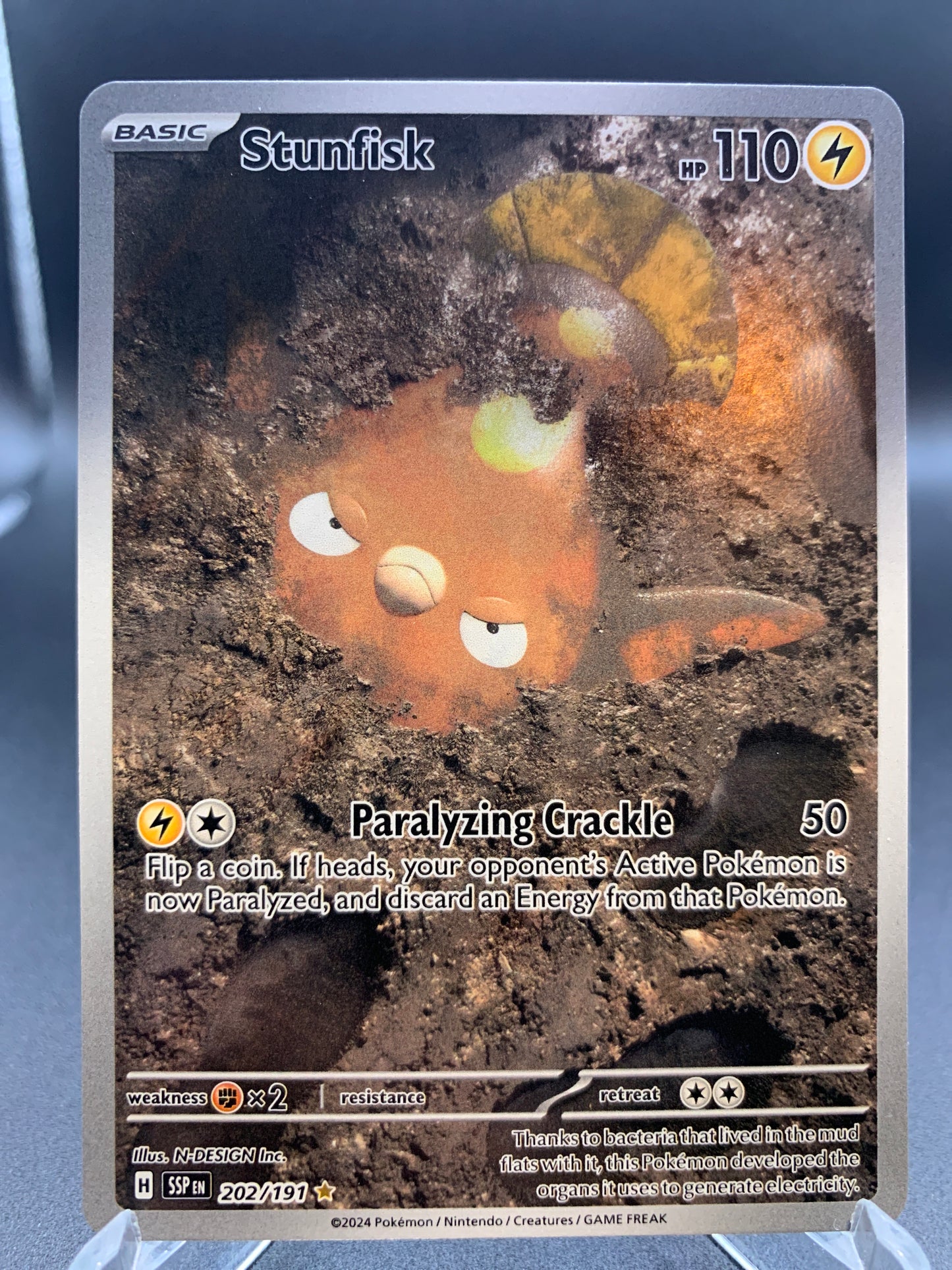 Pokémon TCG: 2024 Stunfisk - 202/191 - SV08: Surging Sparks