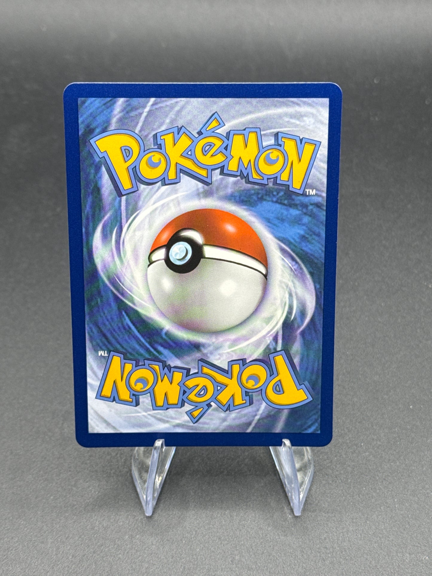 Pokémon TCG: 2011 - Reshiram - 113/114 - SWSH: Celebrations Classic Collection