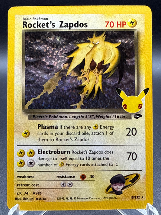 Pokémon TCG: 2021 Rocket's Zapdos - 15/132 - SWSH: Celebrations Classic Collection