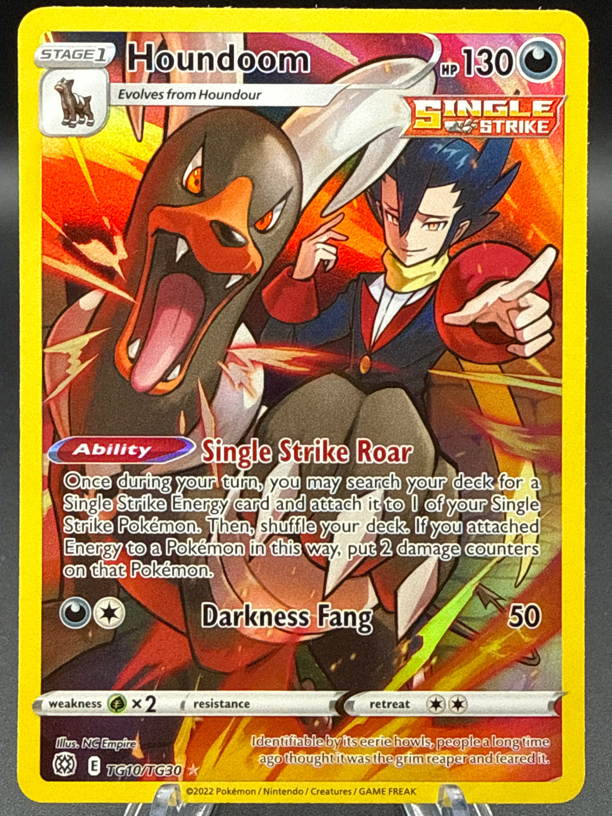 Pokémon TCG: 2022 Houndoom - TG10/TG30 - SWSH09: Brilliant Stars Trainer Gallery