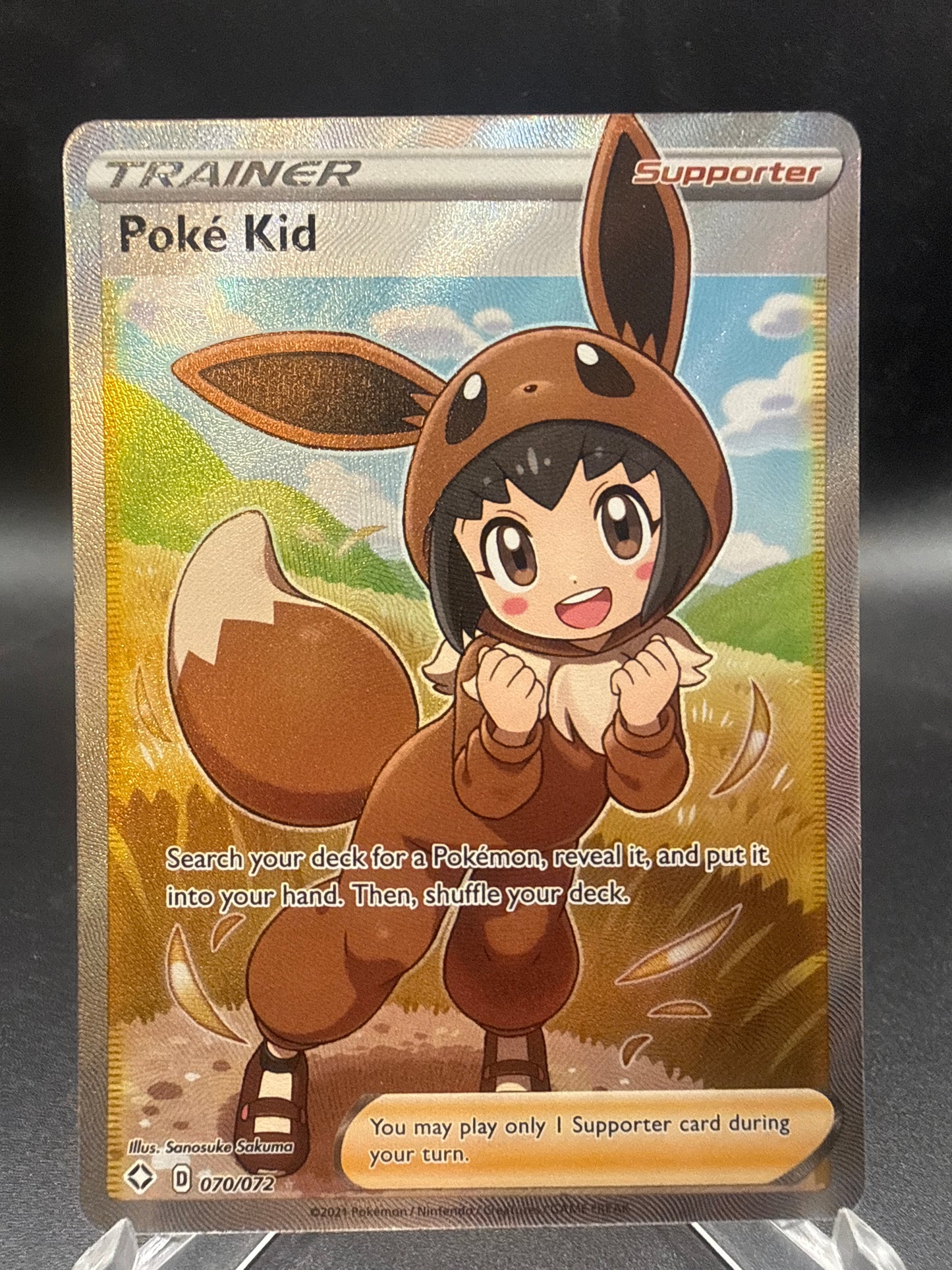 Pokemon TCG 2021 Poke Kid (Full Art) - 070/072 - Shining Fates (SHF)