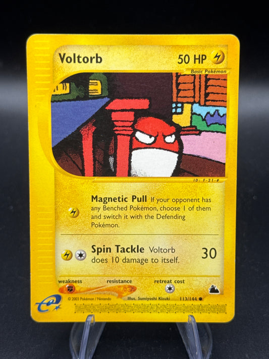 Pokémon TCG: 2003 Voltorb - 113/144 - Skyridge