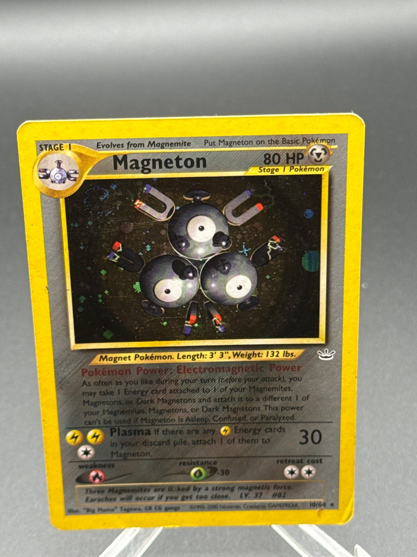 Pokémon TCG: 2000 Magneton 10/64 Neo Revelation