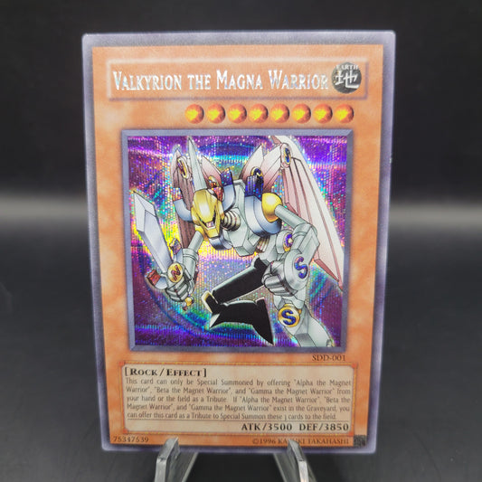 Yu-Gi-Oh! TCG: Valkyrion the Magna Warrior SDD-001