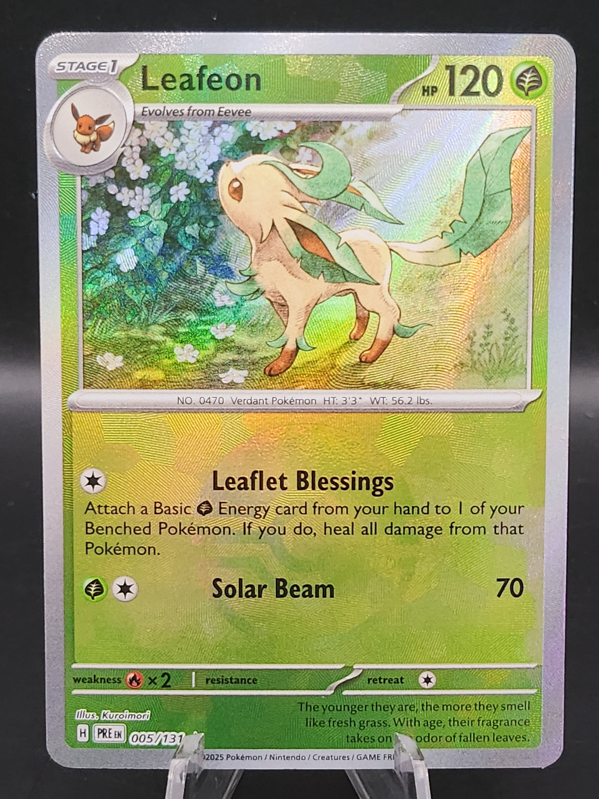 Pokémon TCG: 2025 Leafeon Poke Ball 005/131 SV: Prismatic Evolutions