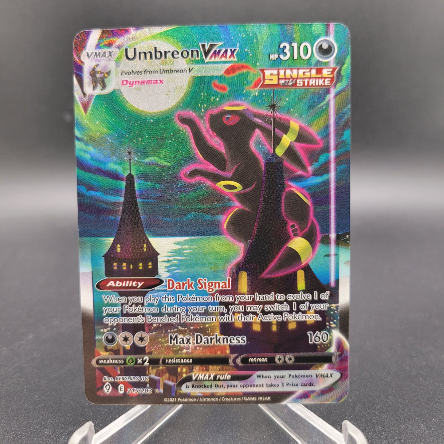 Pokémon TCG: 2021 Umbreon VMAX 215/203 Evolving Skies Alt Art